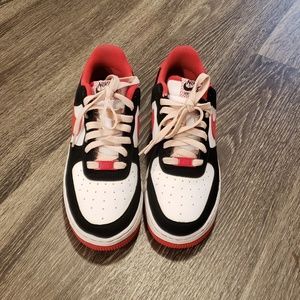 NIKE AIR FORCE 1 (GS) WOMENS SIZE 8.5 - 9